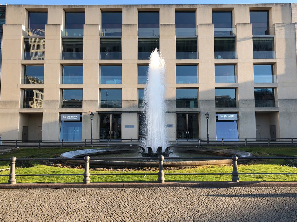 DG Bank, Büro, Konferenzzentrum, Wohnen Pariser Platz 3, Berlin